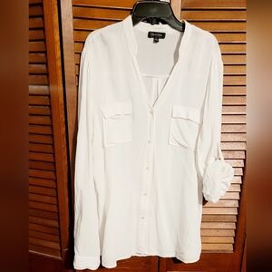 Spense Womens White Sheer Button Up Shirt. With 2 Front Pockets. Size XL